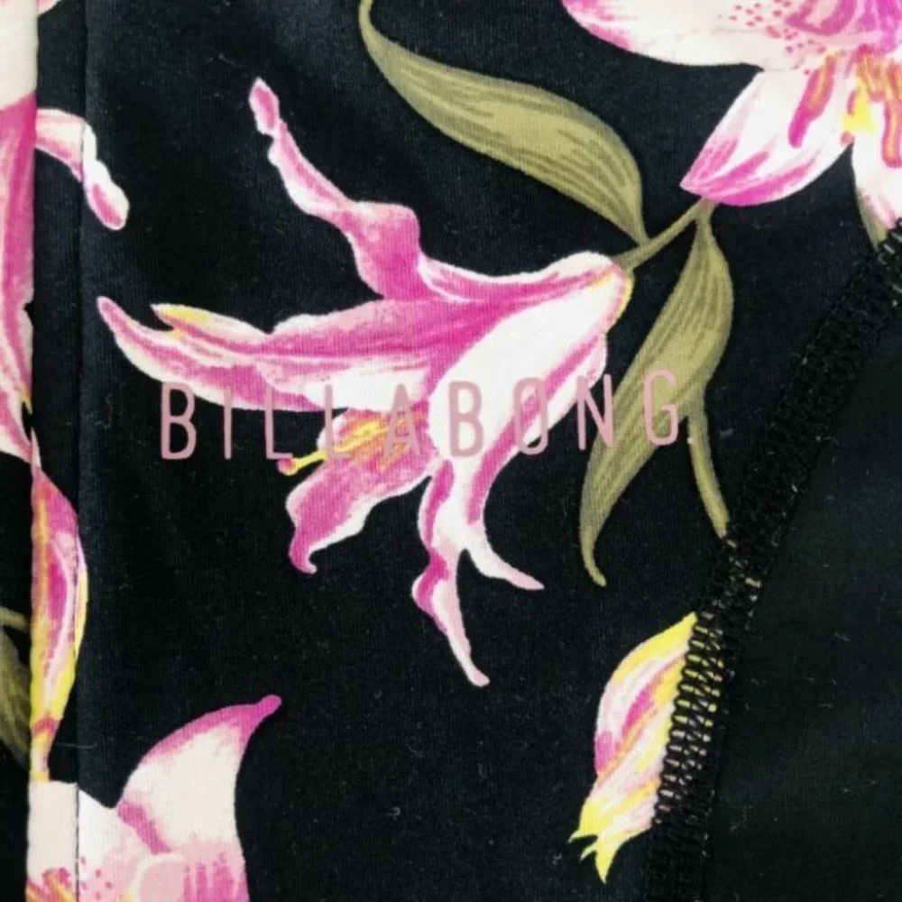 Billabong BNWT Women's Stargazer Short Sleeve Rash Shirt Rashie Black Size 8 - Picture 6 of 10